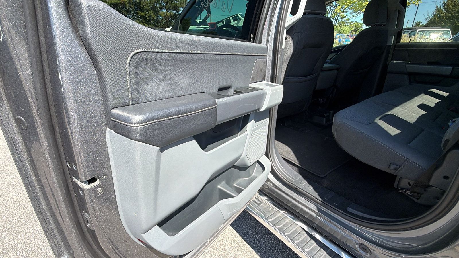 Used 2025 Ford F150 XLT w/ Equipment Group 301A Standard AWD/4WD image 22