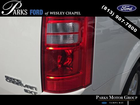 Used 2010 Dodge Grand Caravan SXT FWD image 7