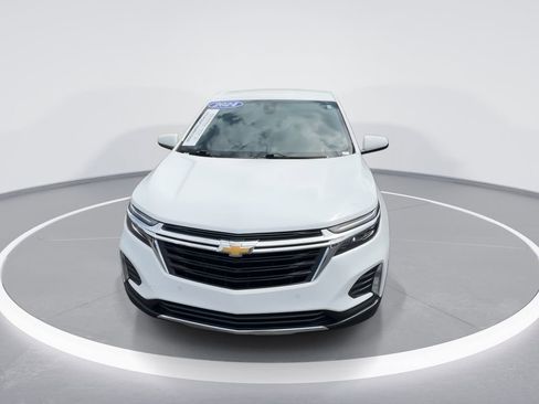 Used 2024 Chevrolet Equinox LT w/ Driver Convenience Package image 3