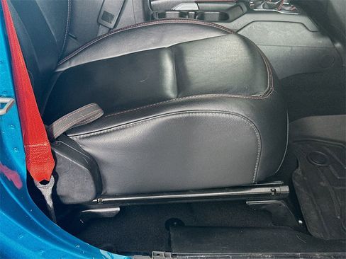 Used 2020 Jeep Wrangler Unlimited Rubicon w/ Quick Order Package 28Y Recon image 26