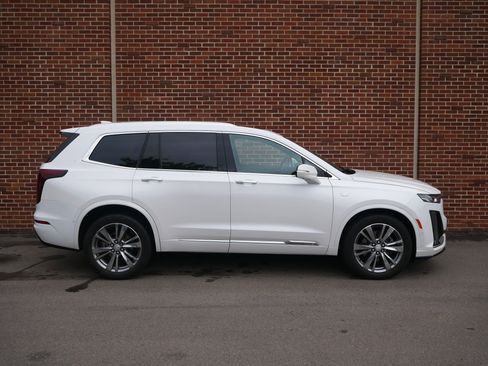Certified 2024 Cadillac XT6 Premium Luxury w/ Technology Package AWD/4WD image 26