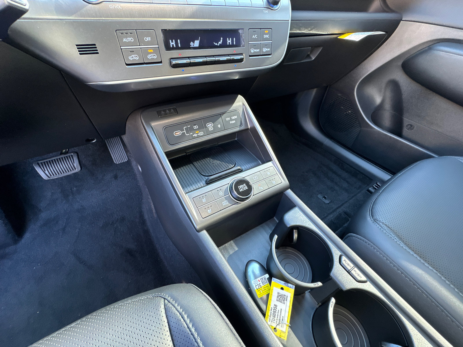 New 2026 Hyundai Kona Limited FWD image 32