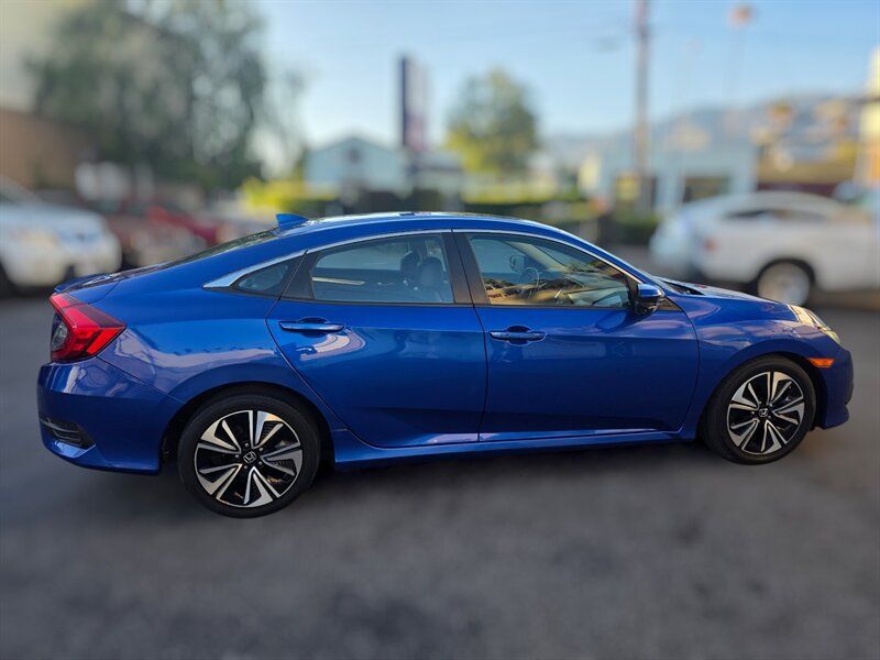 Used 2017 Honda Civic EX-L image 9