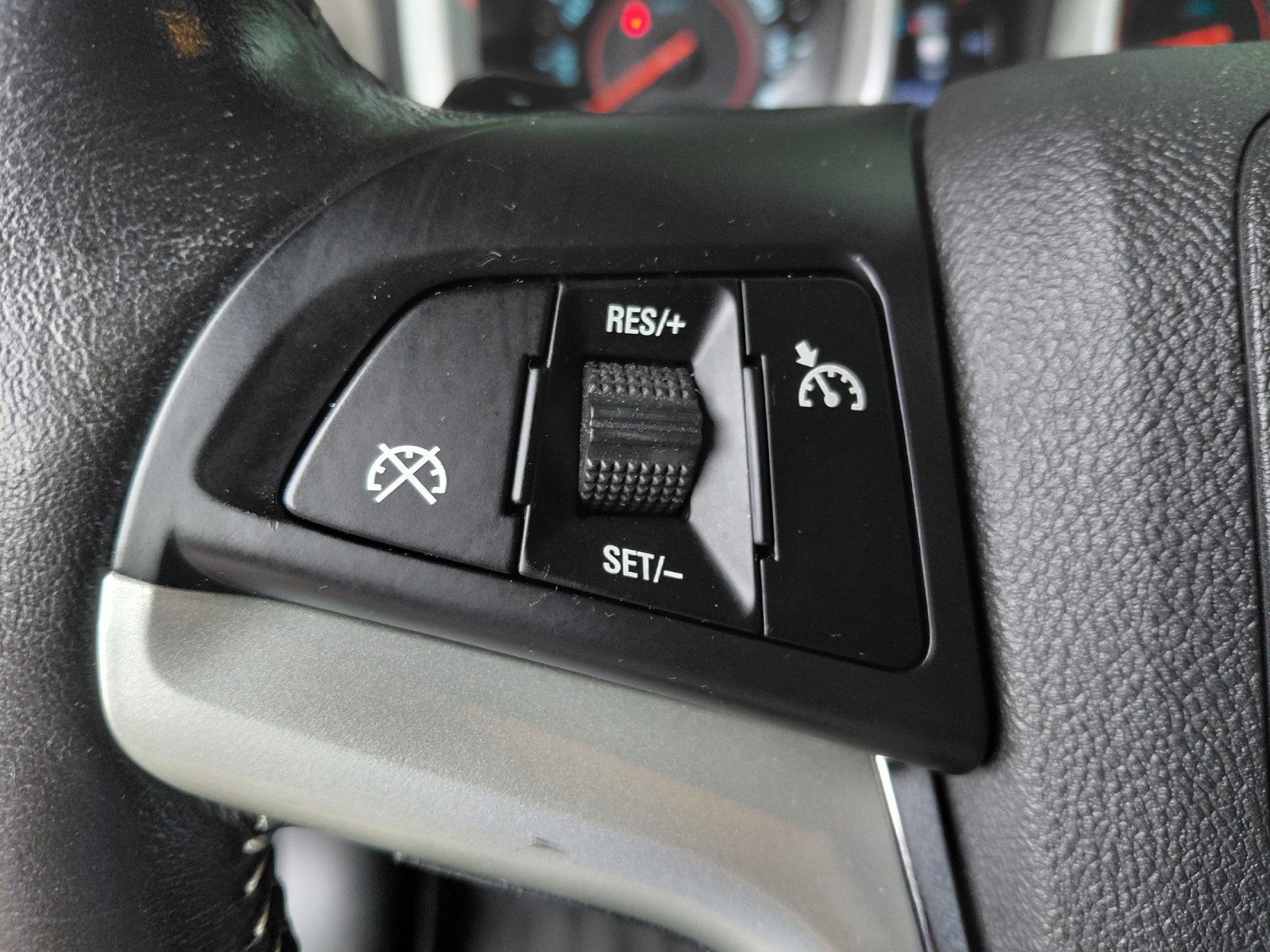 Used 2014 Chevrolet Camaro LT RWD image 5