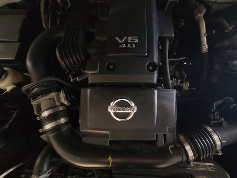 Used 2016 Nissan Frontier SV image 30