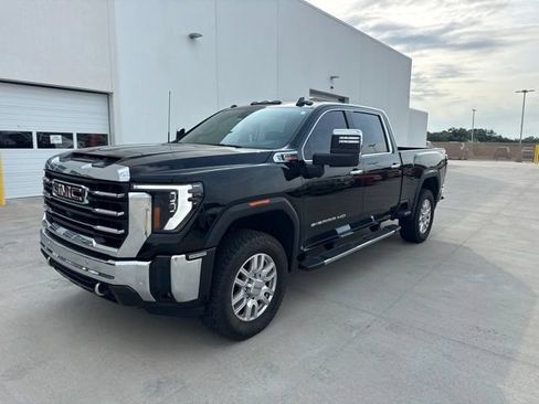 Used 2024 GMC Sierra 2500 SLT w/ SLT Premium Package AWD/4WD image 7