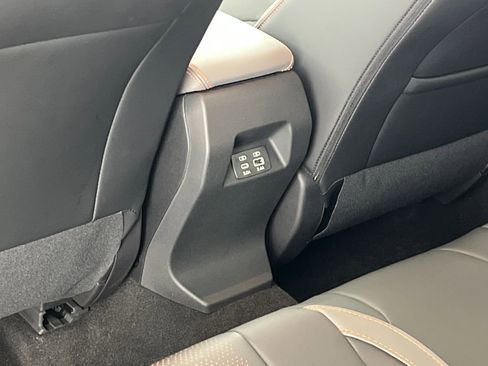 New 2026 Subaru Crosstrek 2.5i Limited w/ Crosstrek Mirror Package image 36