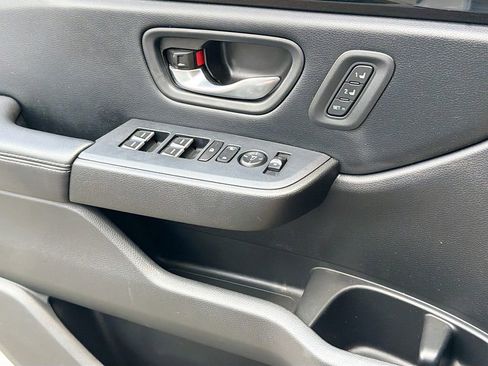 Used 2023 Honda Pilot EX-L image 28