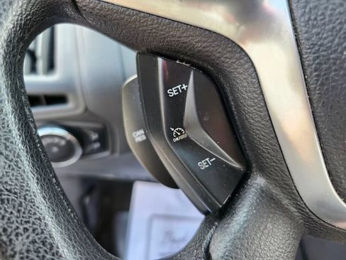 Used 2014 Ford Focus SE FWD image 30