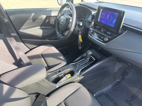 Used 2024 Toyota Corolla LE AWD/4WD image 22