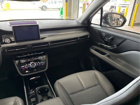 Used 2022 Lincoln Corsair AWD w/ Equipment Group 101A image 11