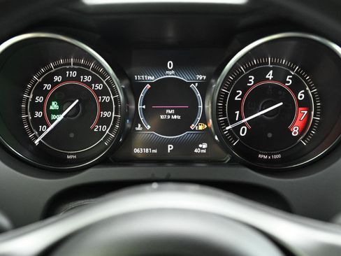 Used 2016 Jaguar F-TYPE R AWD/4WD image 27