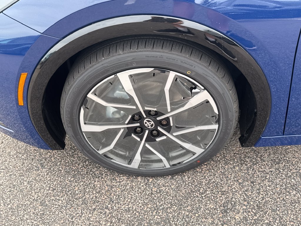 New 2027 Toyota Prius Plug-In Hybrid FWD image 36