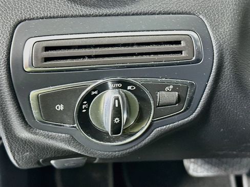 Used 2015 Mercedes-Benz C 300 4MATIC Sedan image 16