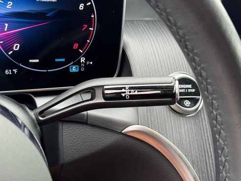 Certified 2025 Mercedes-Benz GLC 300 image 33