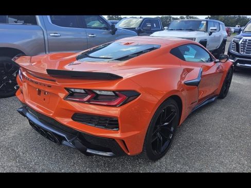 Used 2026 Chevrolet Corvette Z06 RWD image 5