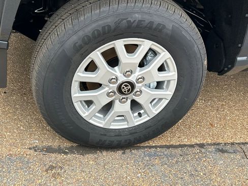 New 2026 Toyota Tacoma SR image 27