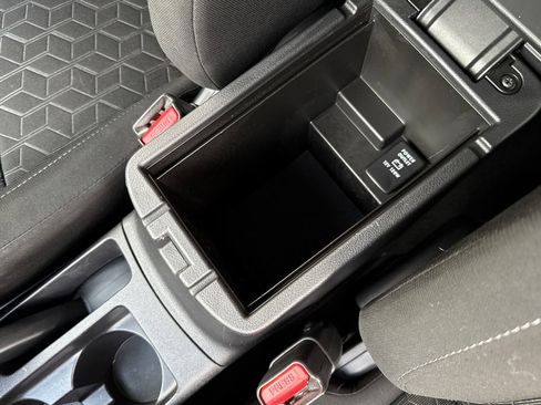 Used 2025 Mitsubishi Outlander Sport ES AWD/4WD image 26