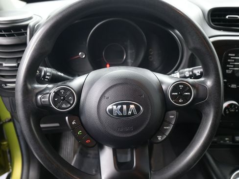 Used 2015 Kia Soul + image 14