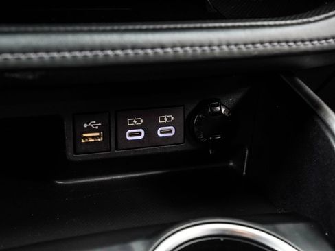 Used 2023 Toyota Highlander XSE FWD image 30