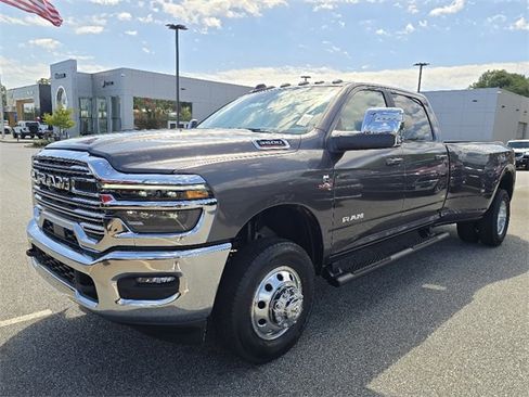 New 2026 RAM 3500 Laramie w/ Max Tow Package image 14