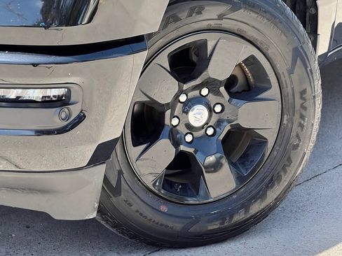 Used 2023 RAM 1500 Big Horn AWD/4WD image 8