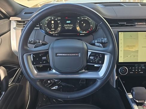 Certified 2023 Land Rover Range Rover SE image 16