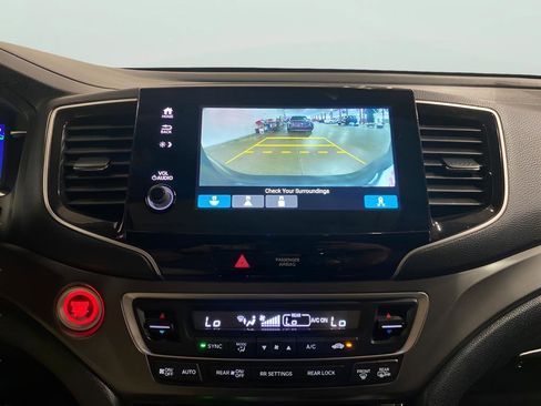 Used 2021 Honda Pilot Special Edition image 16