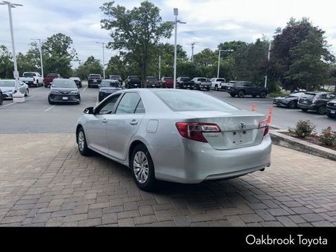 Used 2012 Toyota Camry LE FWD image 4