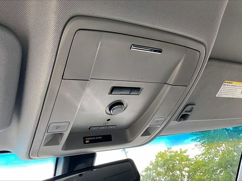 Used 2016 Cadillac Escalade ESV 2WD image 26