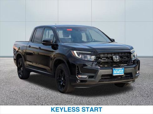 Certified 2025 Honda Ridgeline Black Edition image 4