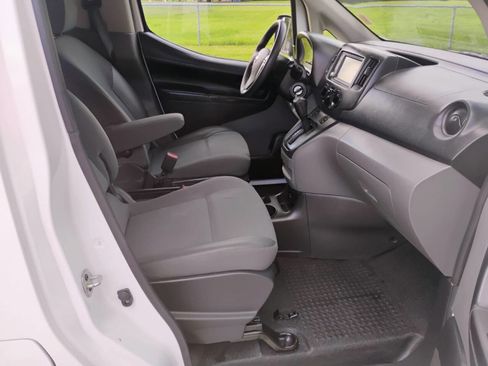 Used 2021 Nissan NV200 SV image 11