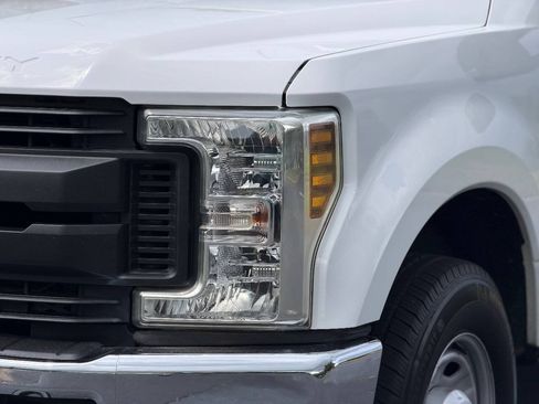 Used 2018 Ford F250 XL w/ Power Equipment Group RWD image 28