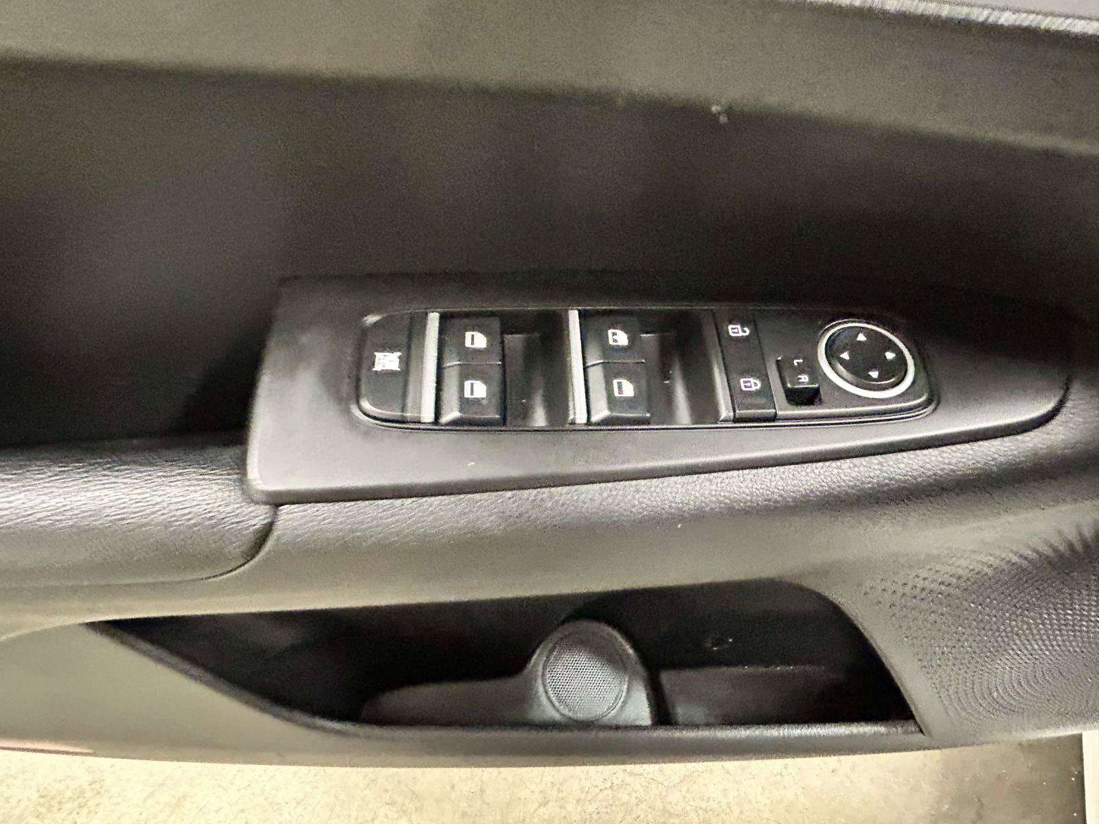 Used 2023 Kia Forte LXS FWD image 12
