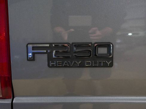 Used 1997 Ford F250 2WD Regular Cab Heavy Duty image 23