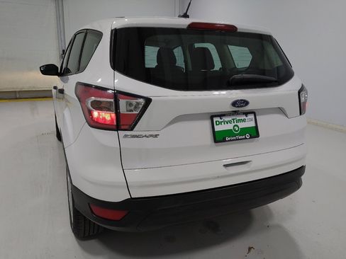 Used 2017 Ford Escape S image 6