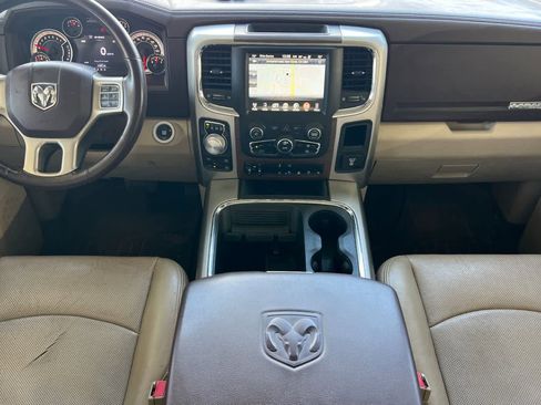 Used 2017 RAM 1500 Laramie w/ Convenience Group AWD/4WD image 4