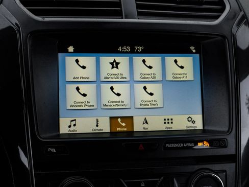 Used 2018 Ford Explorer XLT w/ Equipment Group 202A AWD/4WD image 38