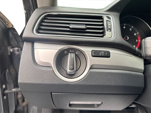 Used 2019 Volkswagen Passat 2.0T Wolfsburg FWD image 21