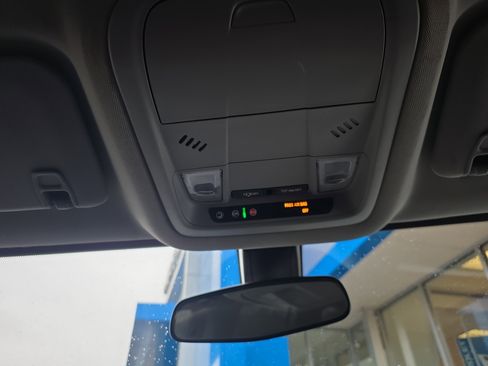 Used 2019 GMC Acadia SLE image 19