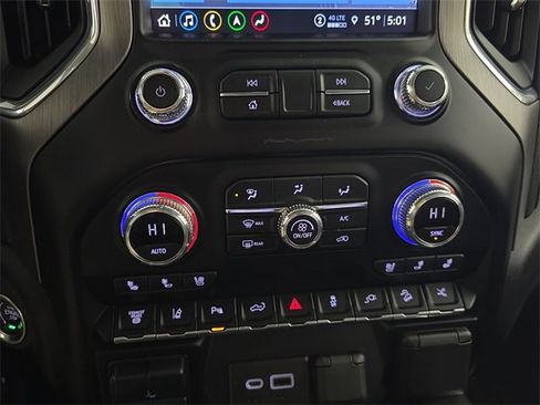 Used 2021 GMC Sierra 3500 Denali w/ Denali Ultimate Package image 18