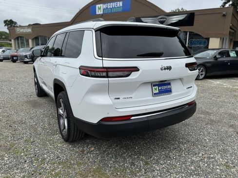 Used 2022 Jeep Grand Cherokee L Limited image 3