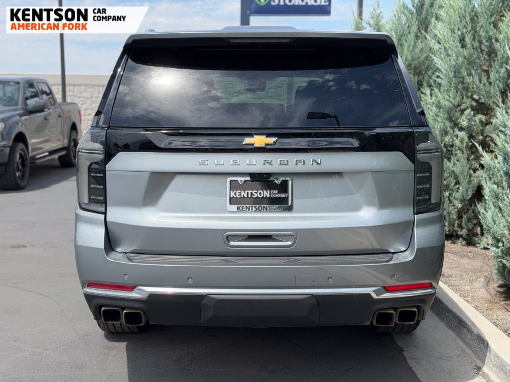 Used 2025 Chevrolet Suburban High Country AWD/4WD image 6
