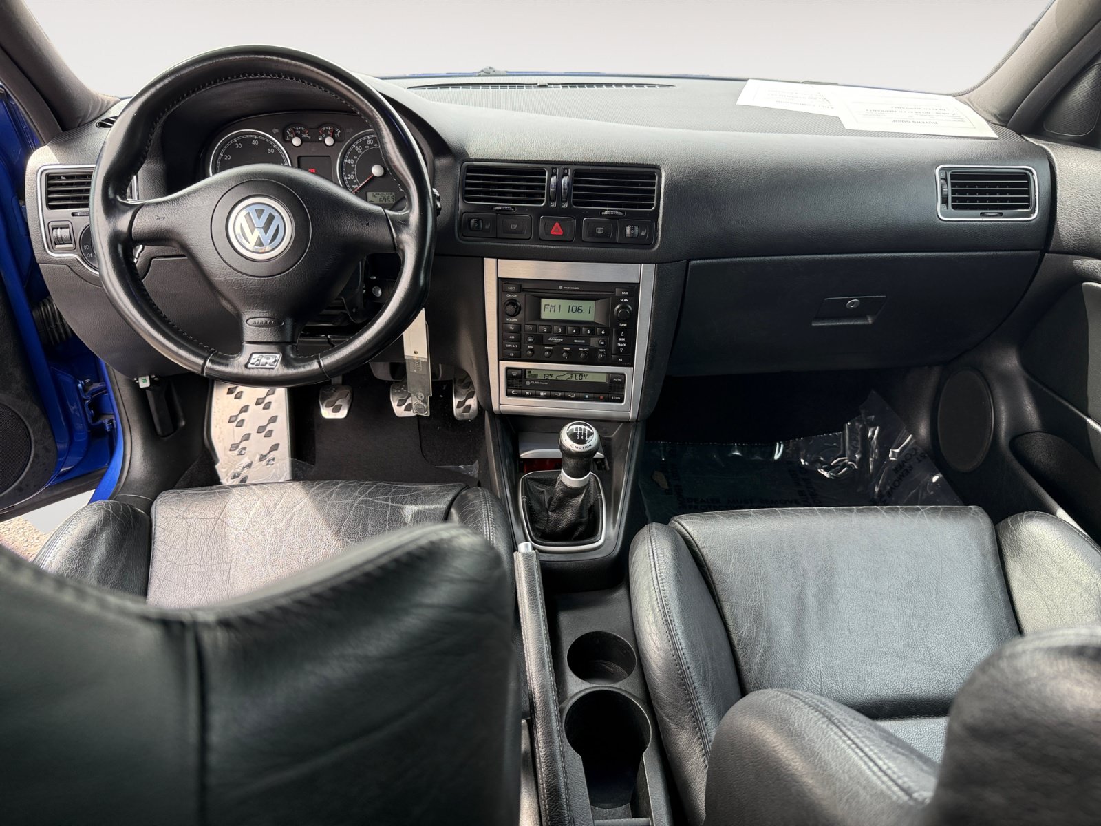 Used 2004 Volkswagen R32 AWD/4WD image 15