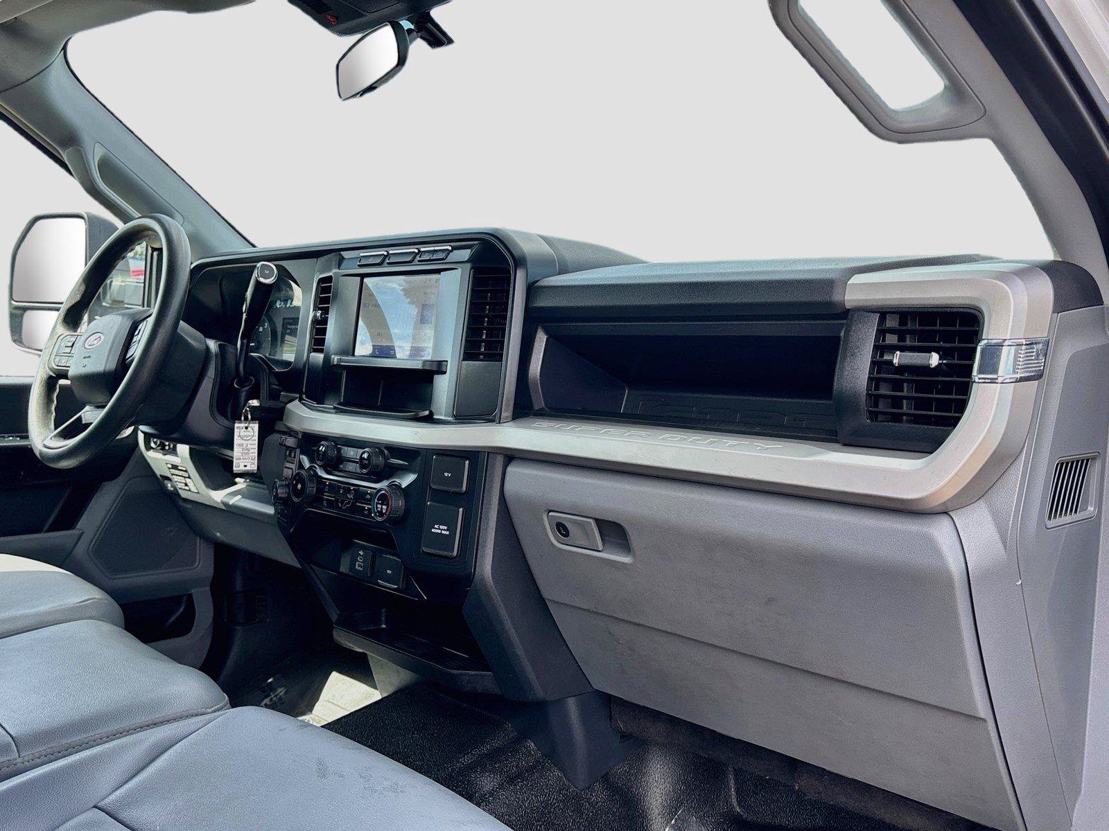 Used 2023 Ford F250 XL w/ FX4 Off-Road Package AWD/4WD image 26