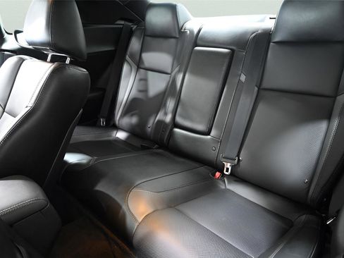 Used 2018 Dodge Challenger GT w/ Driver Convenience Group image 14