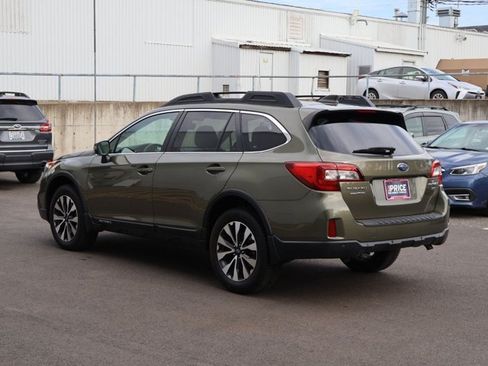 Used 2017 Subaru Outback 3.6R Limited AWD/4WD image 9