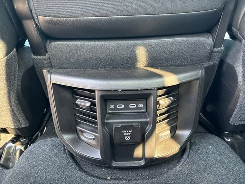 Used 2026 RAM 2500 Laramie AWD/4WD image 22