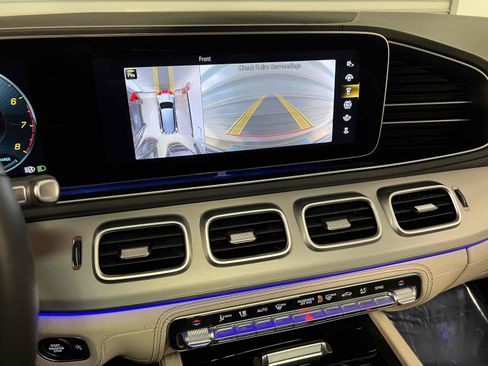 Used 2022 Mercedes-Benz GLS 450 4MATIC SUV - WARMTH & COMFORT image 10