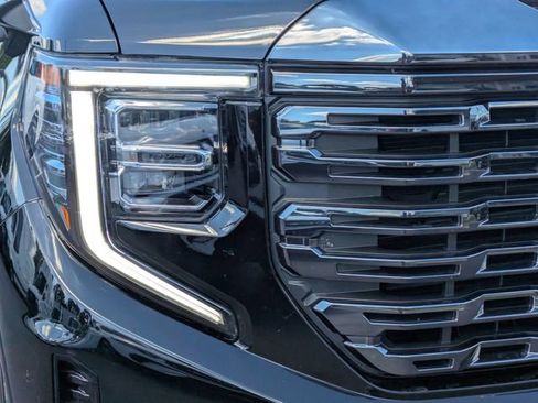 Used 2024 GMC Sierra 1500 Denali Ultimate AWD/4WD image 10